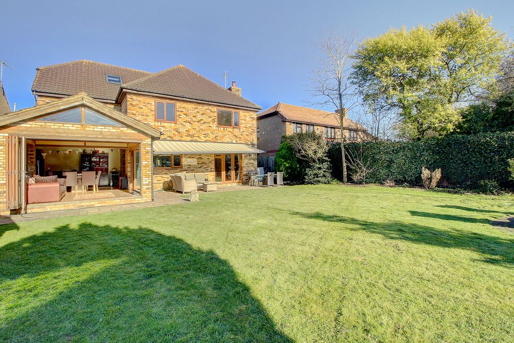 Property photo 1 of 34