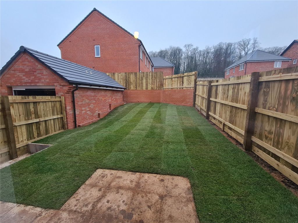 Property photo 2 of 13 Picture No. 12