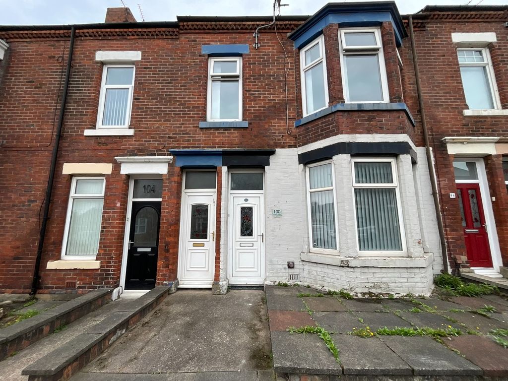 Property photo 2 of 11 4135595