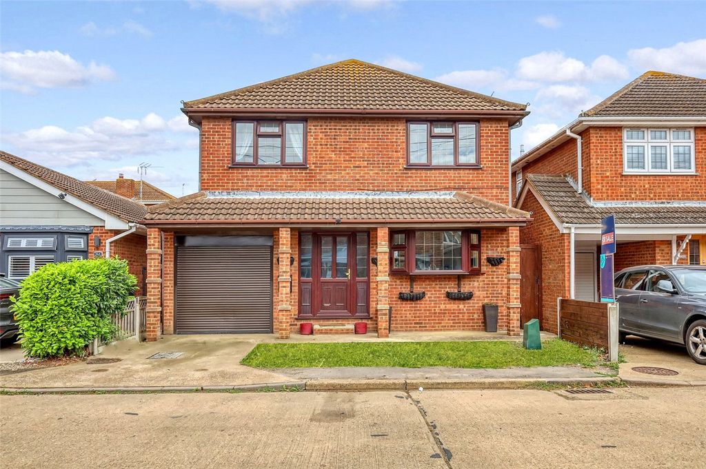 Property photo 2 of 19 Picture No. 27