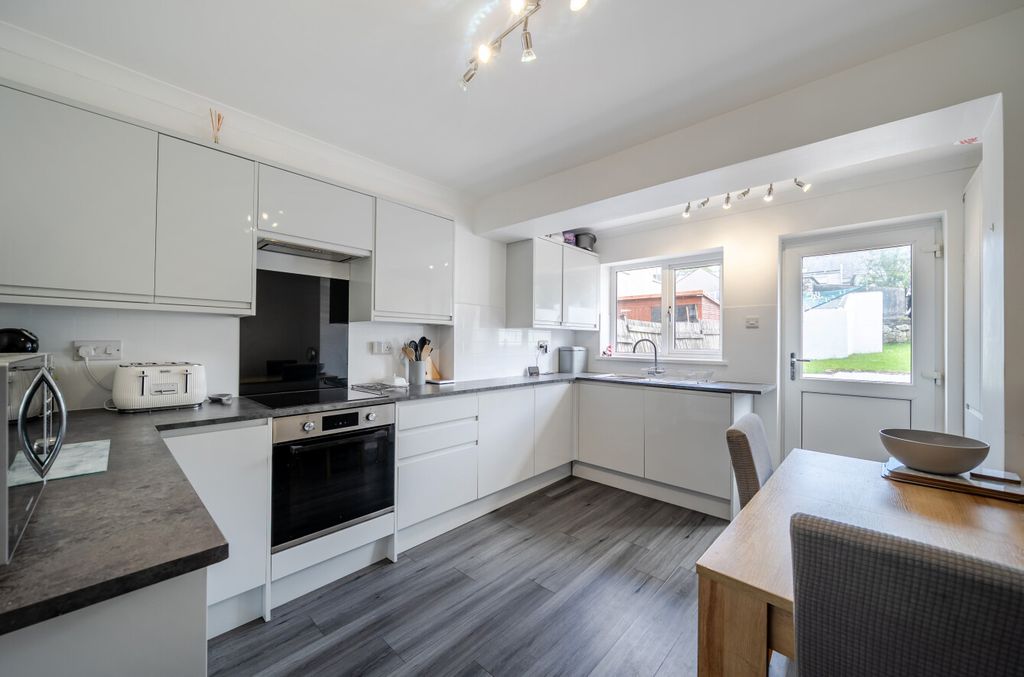 Property photo 3 of 17 1470521-6-6A26Bf9...