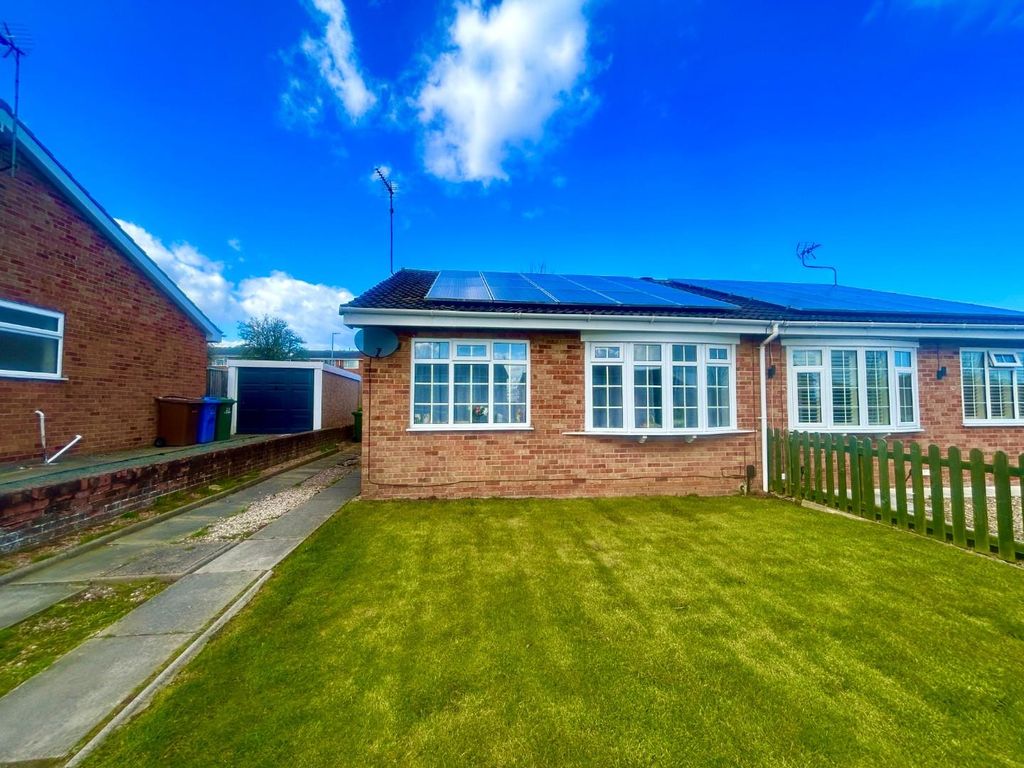 Property photo 2 of 6 Front Exterior