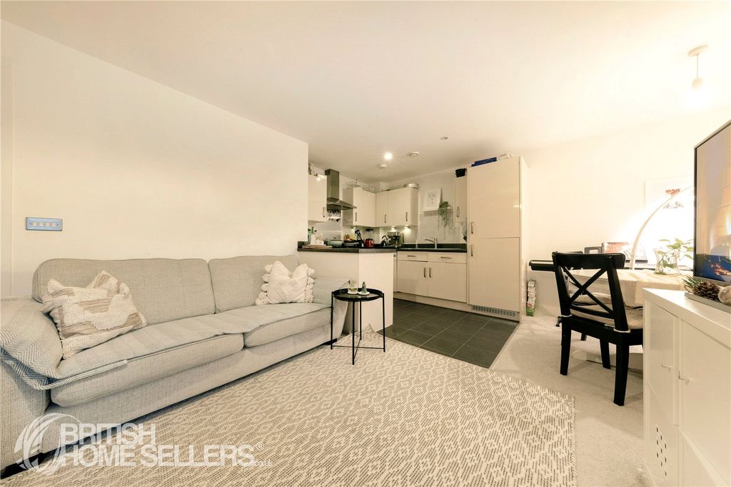 Property photo 2 of 11 Picture No. 02