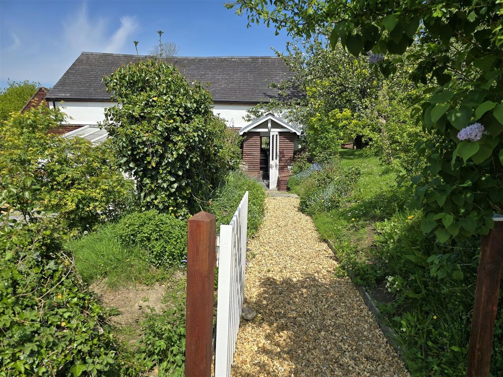 Property photo 3 of 22 20250501_135141.Jpg