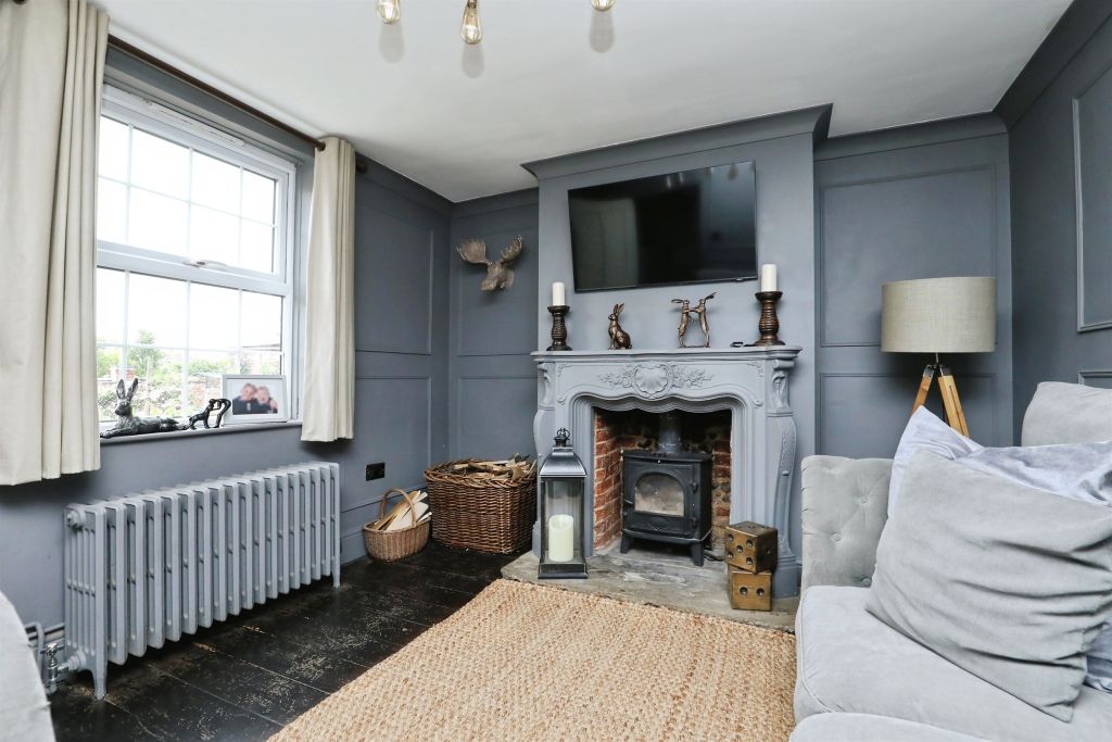 Property photo 2 of 17