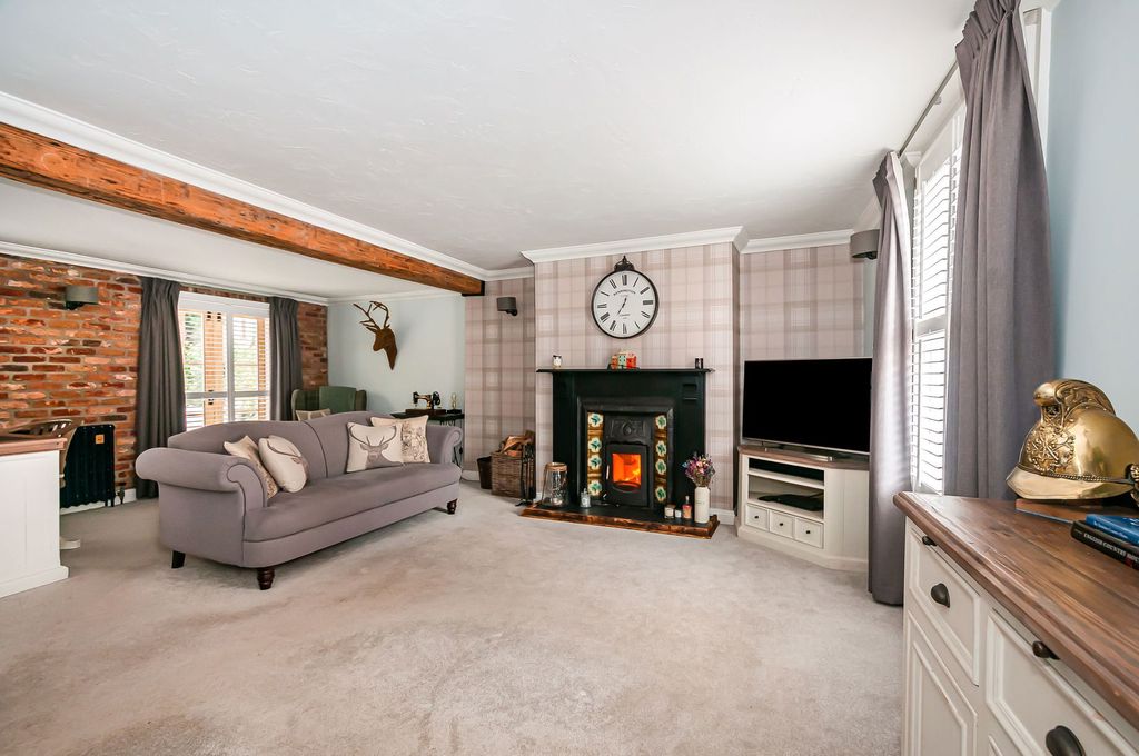Property photo 1 of 29