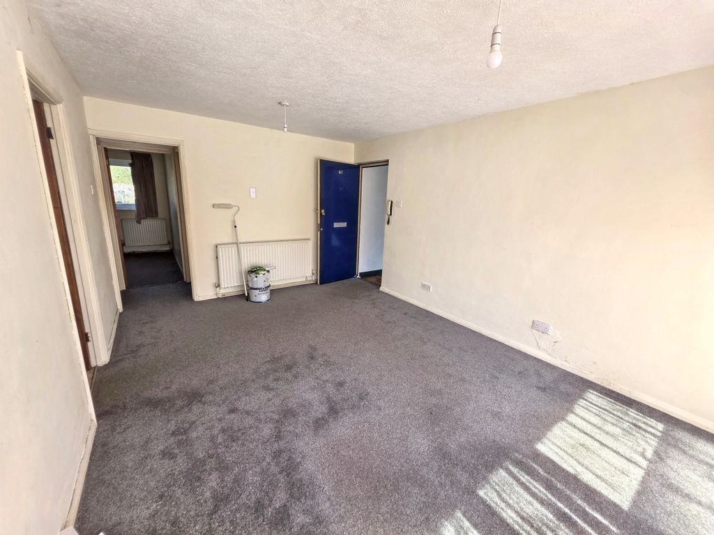 Property photo 3 of 9 Image 2