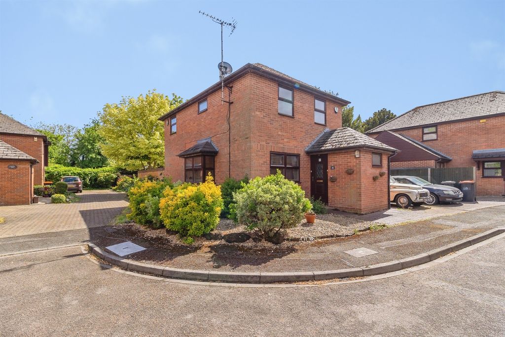 Property photo 1 of 24