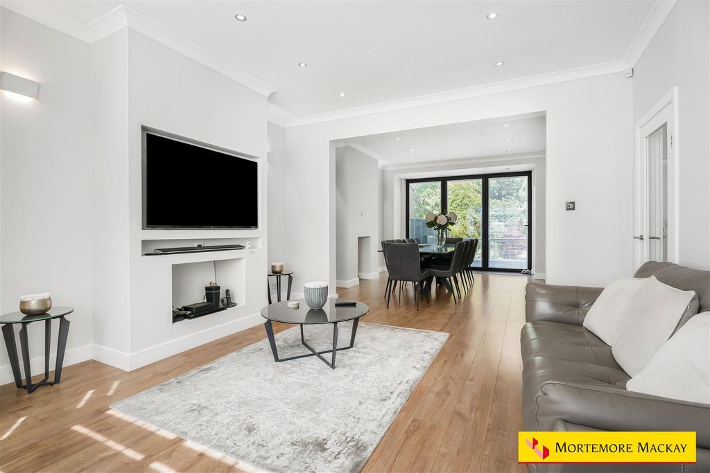 Property photo 2 of 38 9_82236_Watermarked.Jpg