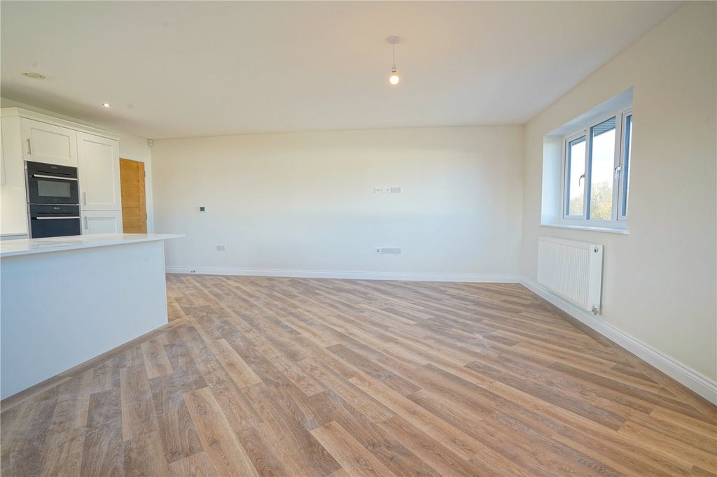 Property photo 3 of 24 Picture No. 26