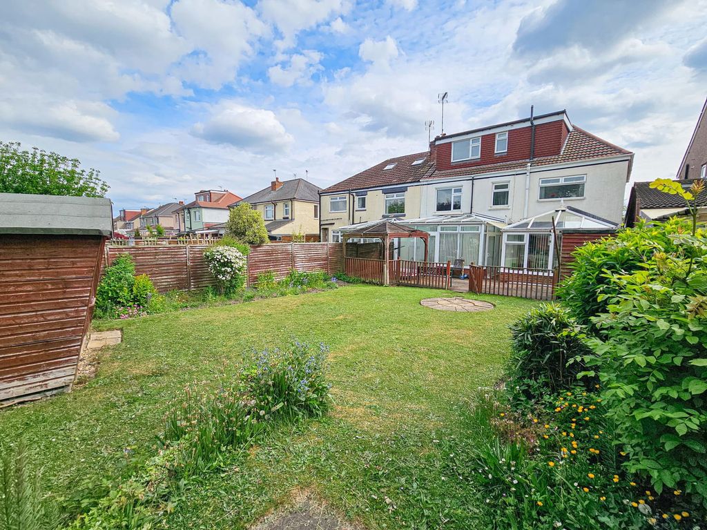 Property photo 1 of 21