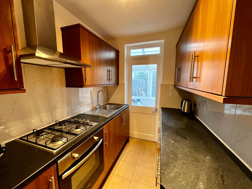 Property photo 2 of 12 Kitchen.Jpg