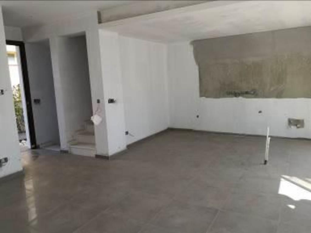 Property photo 1 of 2