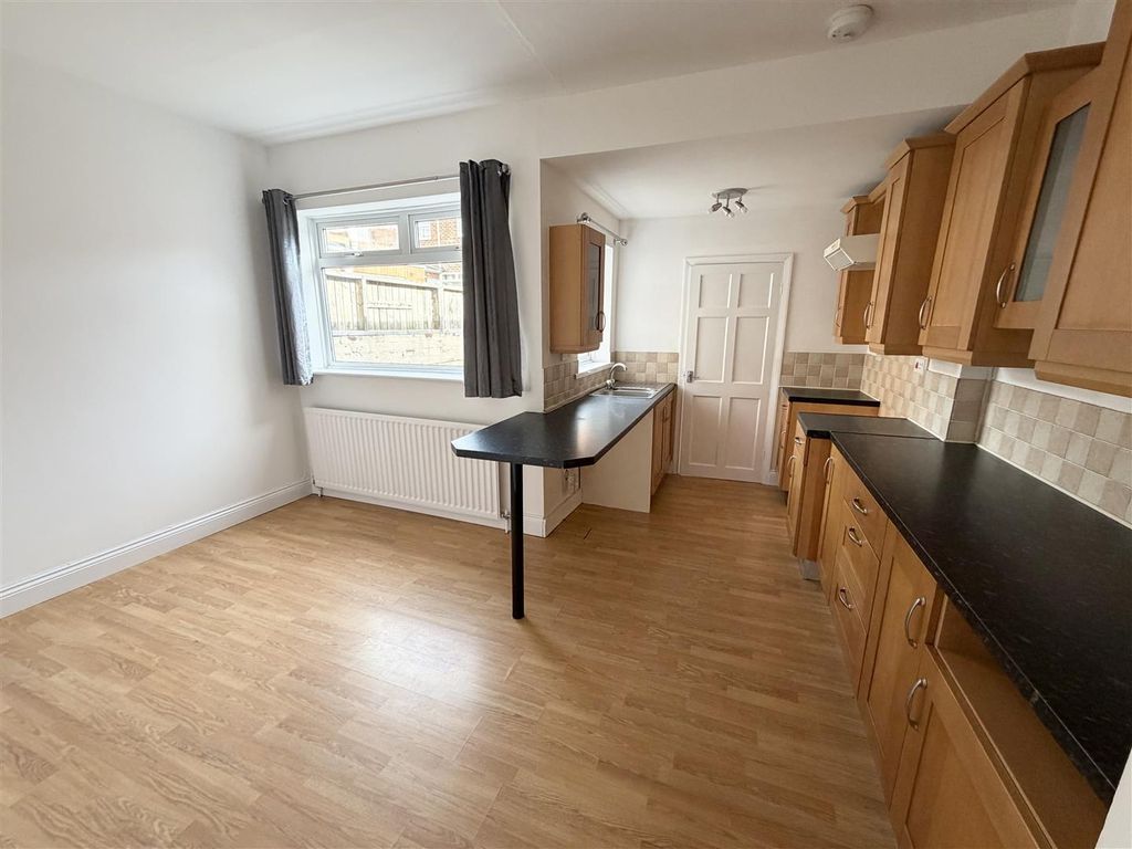 Property photo 3 of 8 Img_0014.Jpeg