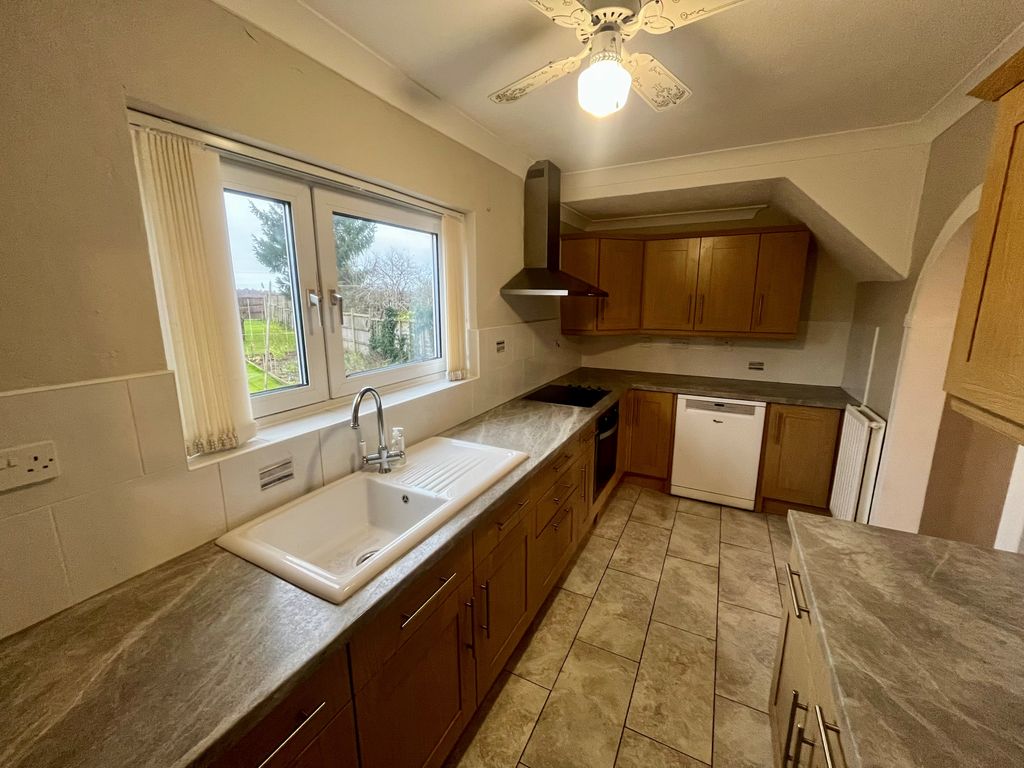 Property photo 2 of 14 Image