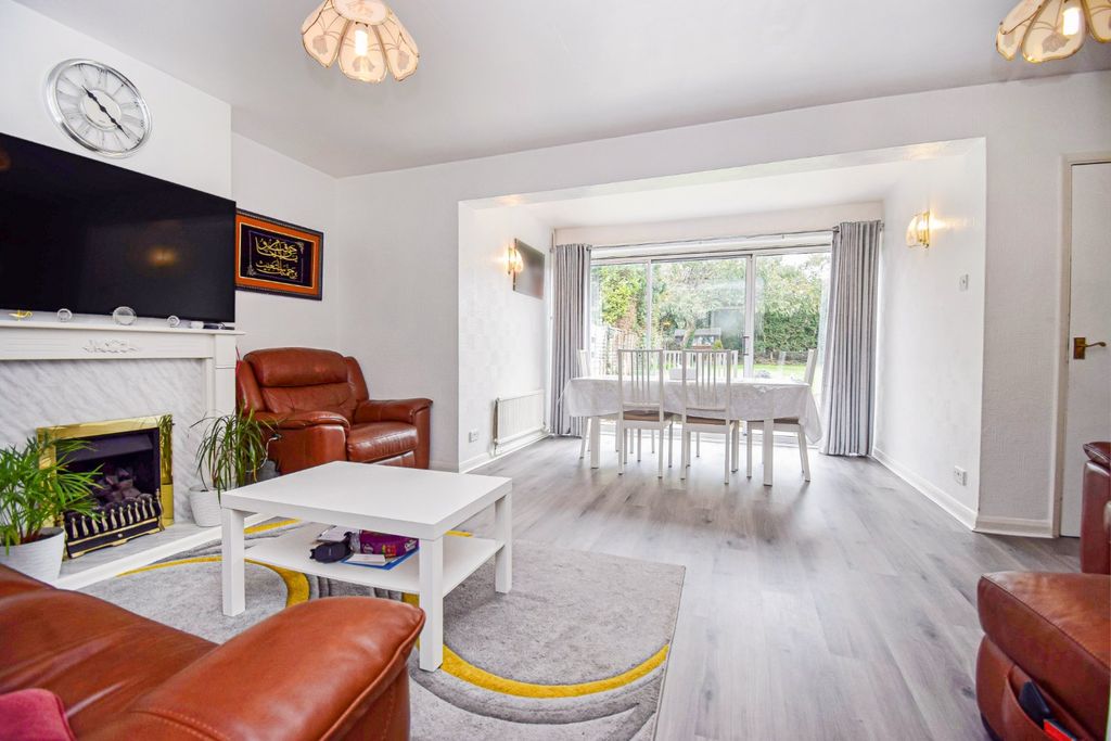 Property photo 2 of 14 Picture No. 04