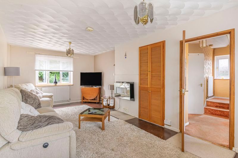 Property photo 2 of 18 Living Room