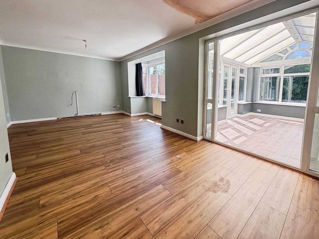 Property photo 2 of 15 Pbox-Img.Jpg