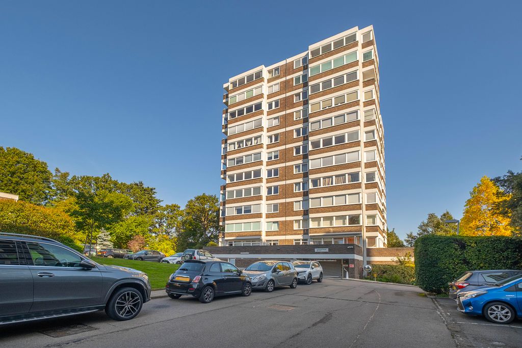 Property photo 2 of 21