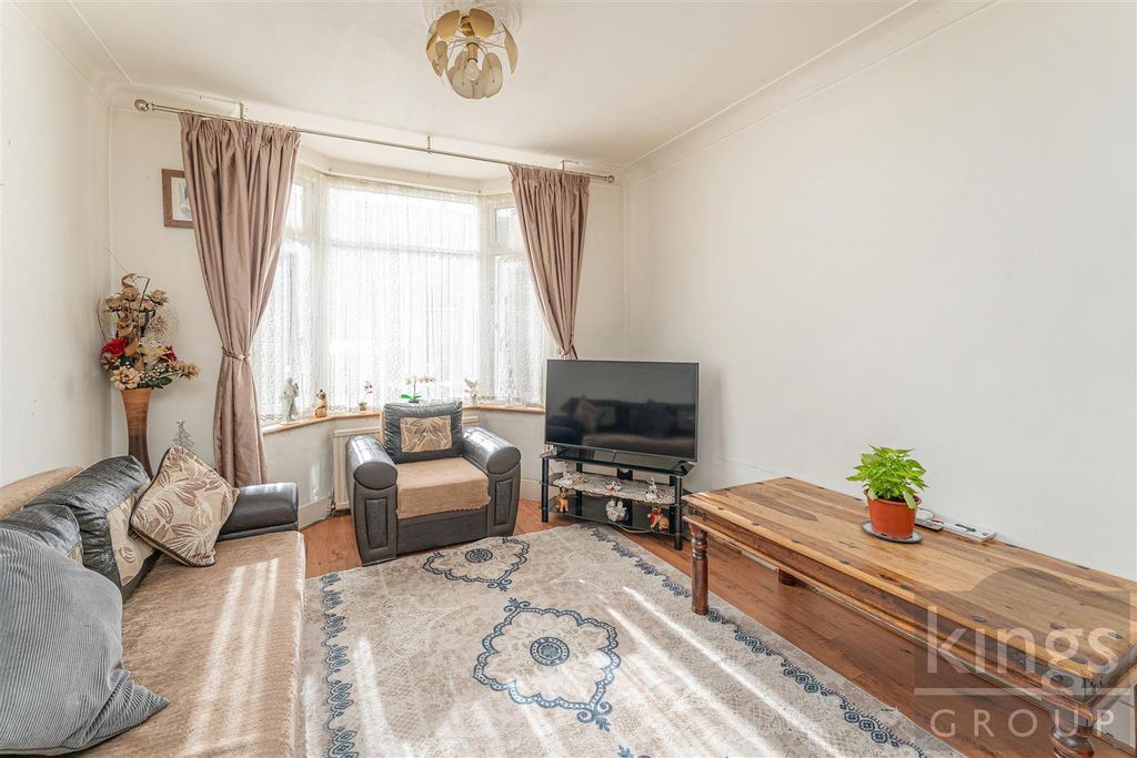 Property photo 2 of 17