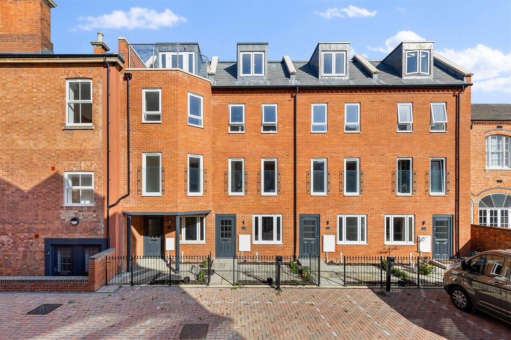 Property photo 2 of 10 Derngateplace-Plot3-02.Jpg