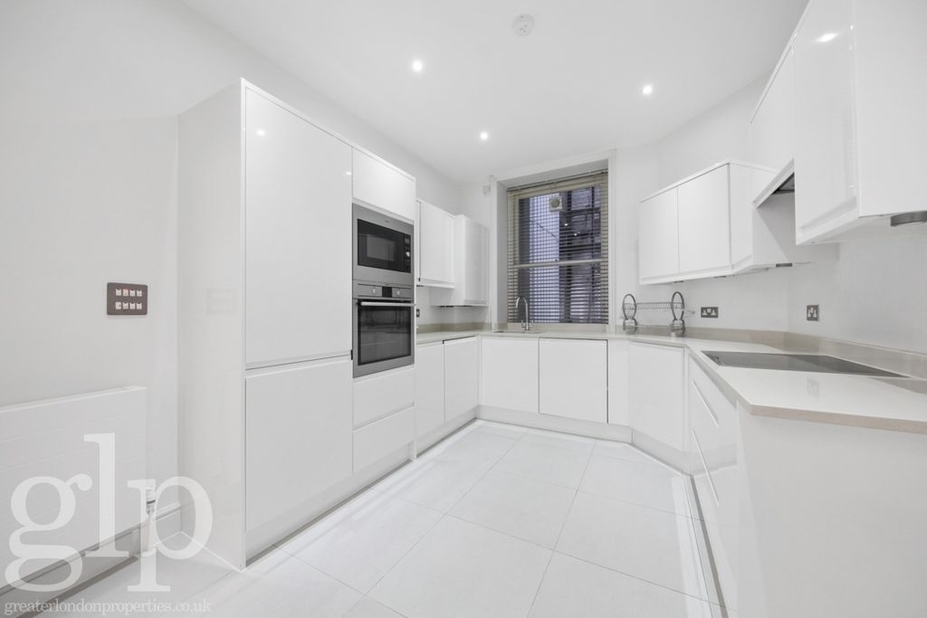 Property photo 2 of 16 997033