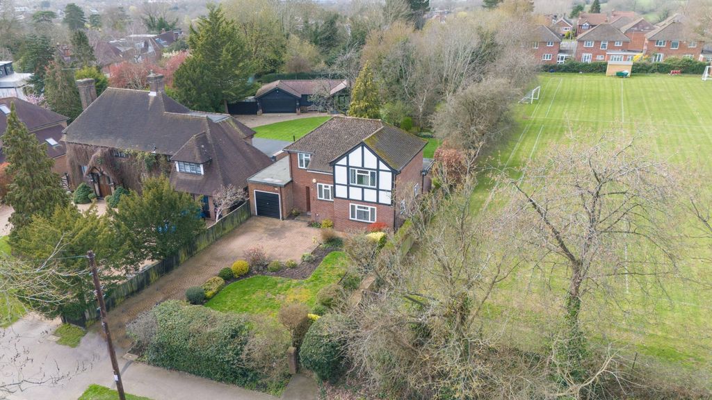 Property photo 2 of 23 Photo 27