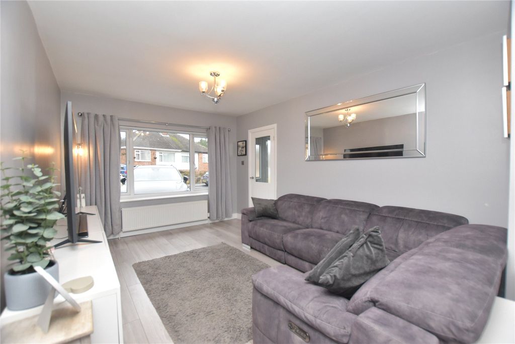 Property photo 2 of 22 Picture No. 32