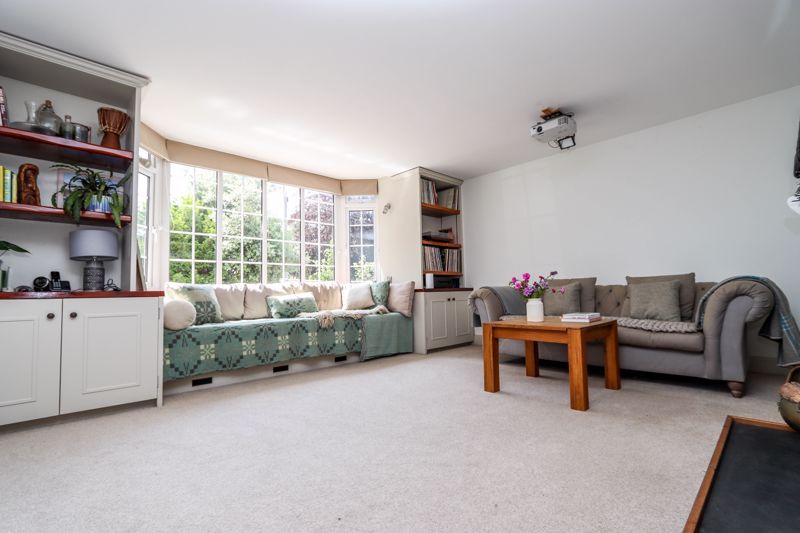 Property photo 2 of 20 Sitting Room