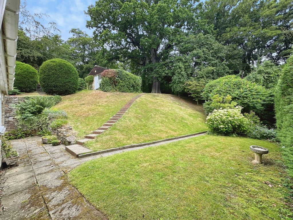Property photo 2 of 20 Photo 13