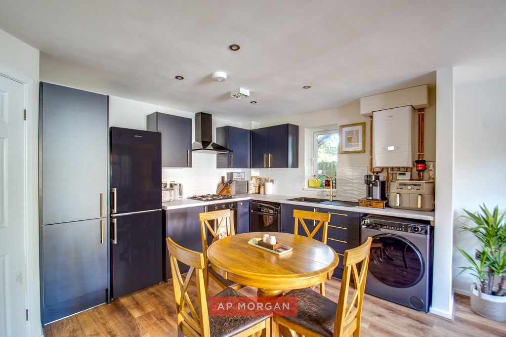 Property photo 3 of 8 Picture No. 07