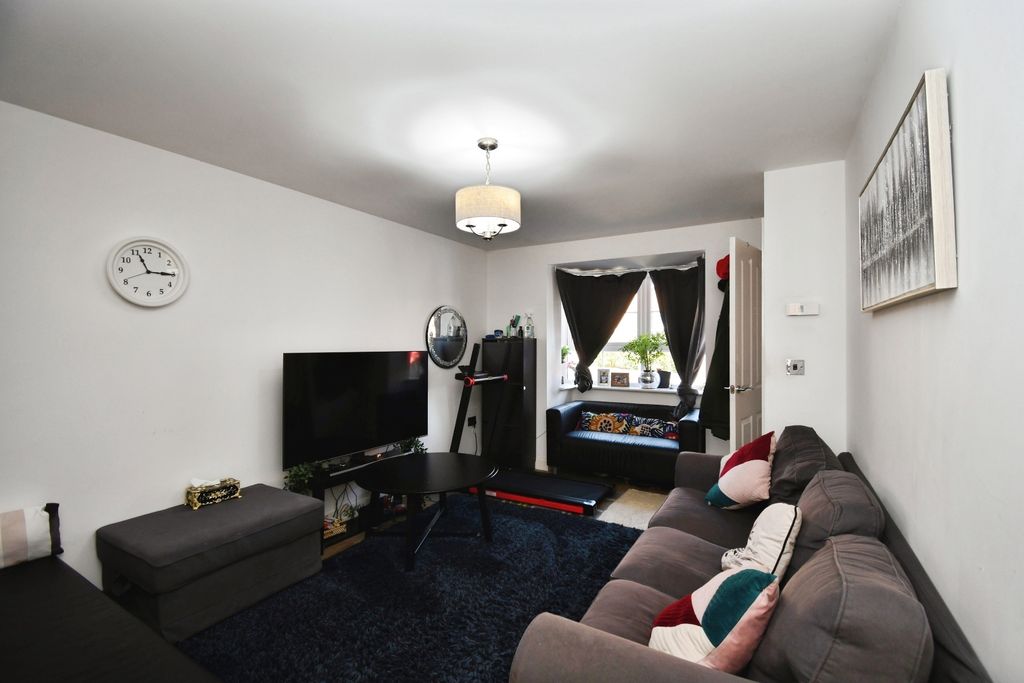 Property photo 2 of 15 Pbox-Img.Jpg