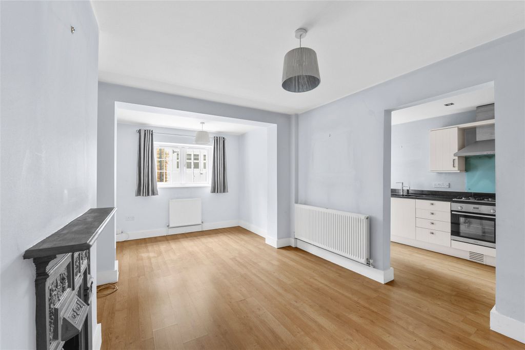 Property photo 3 of 17 Picture No. 06