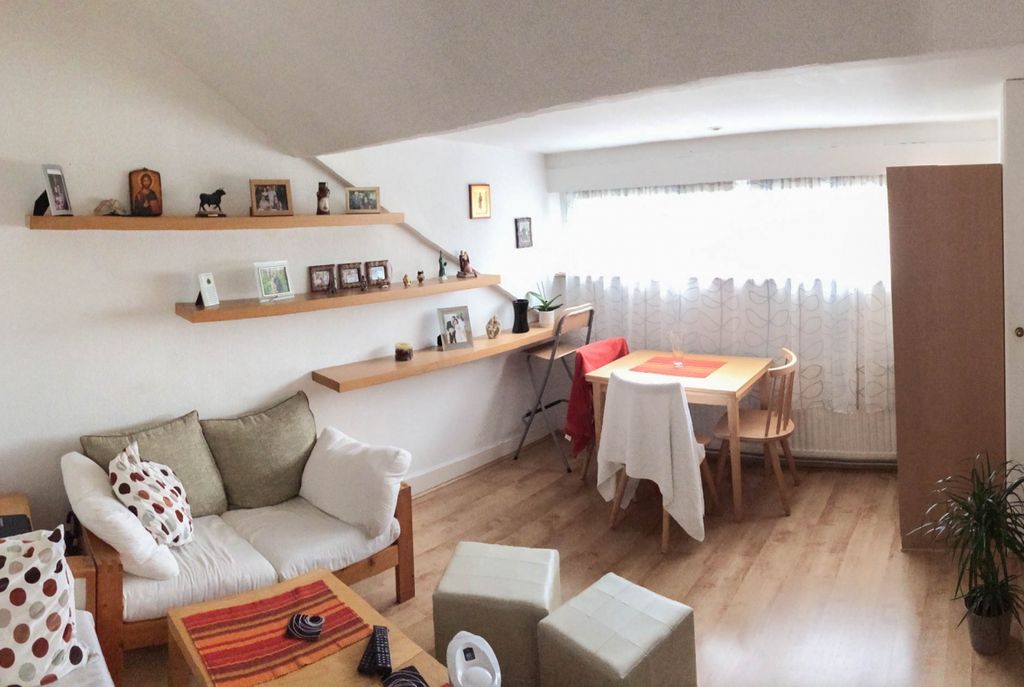 Property photo 3 of 7