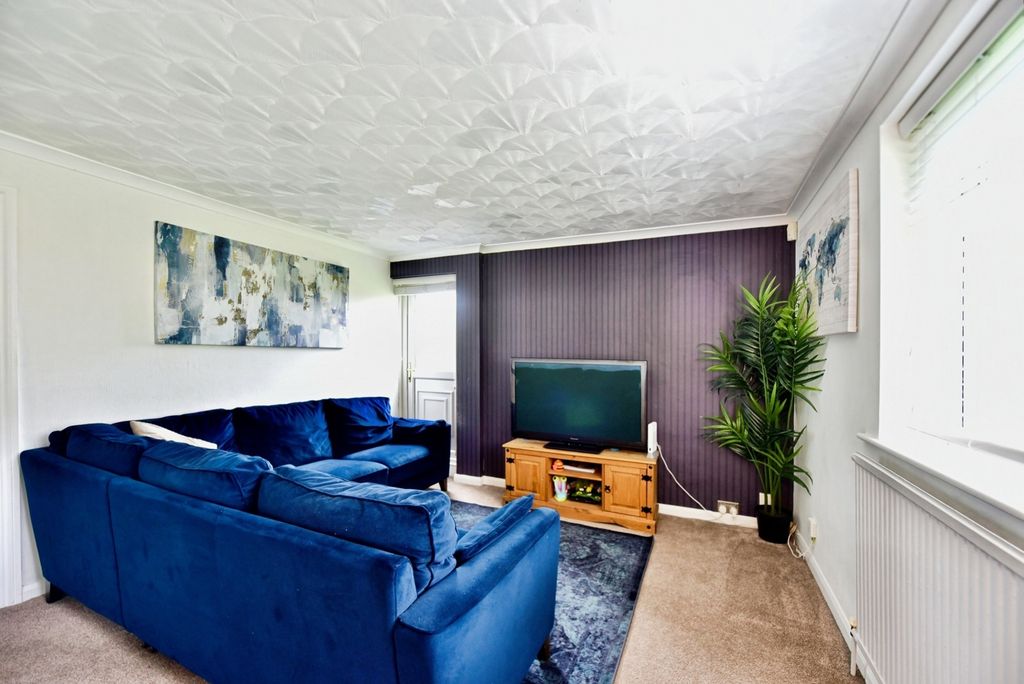 Property photo 3 of 17 Pbox-Img.Jpg