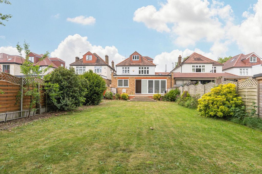 Property photo 3 of 22