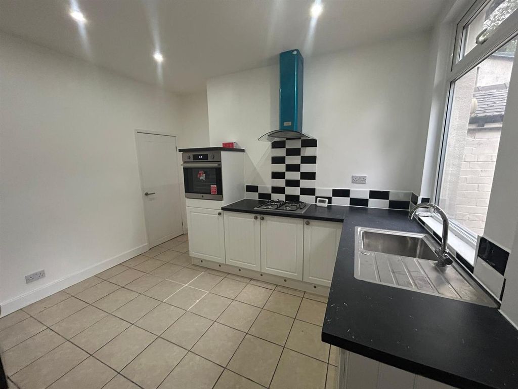 Property photo 2 of 12 Am.Jpeg