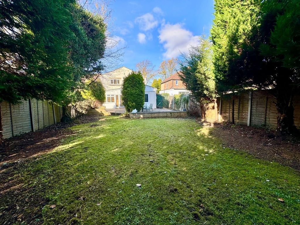 Property photo 2 of 16 Garden