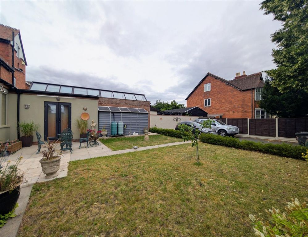Property photo 3 of 20