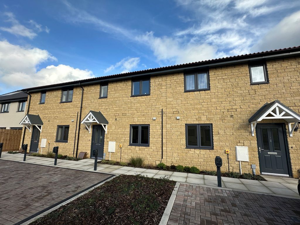 Property photo 1 of 8 View