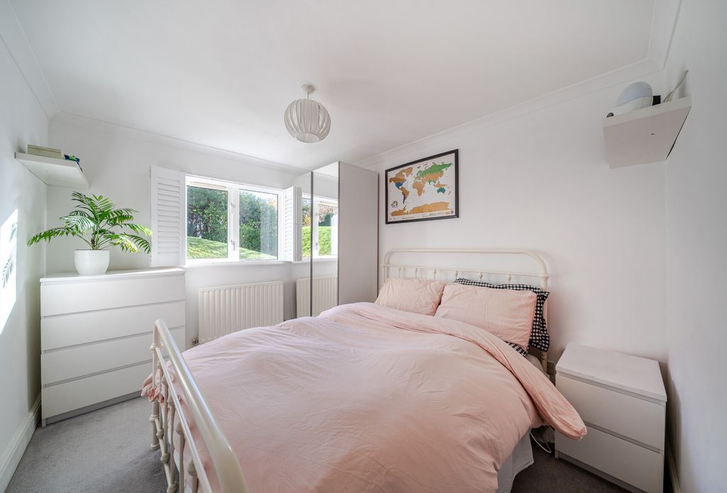 Property photo 2 of 9 1-69304642d9003-1...