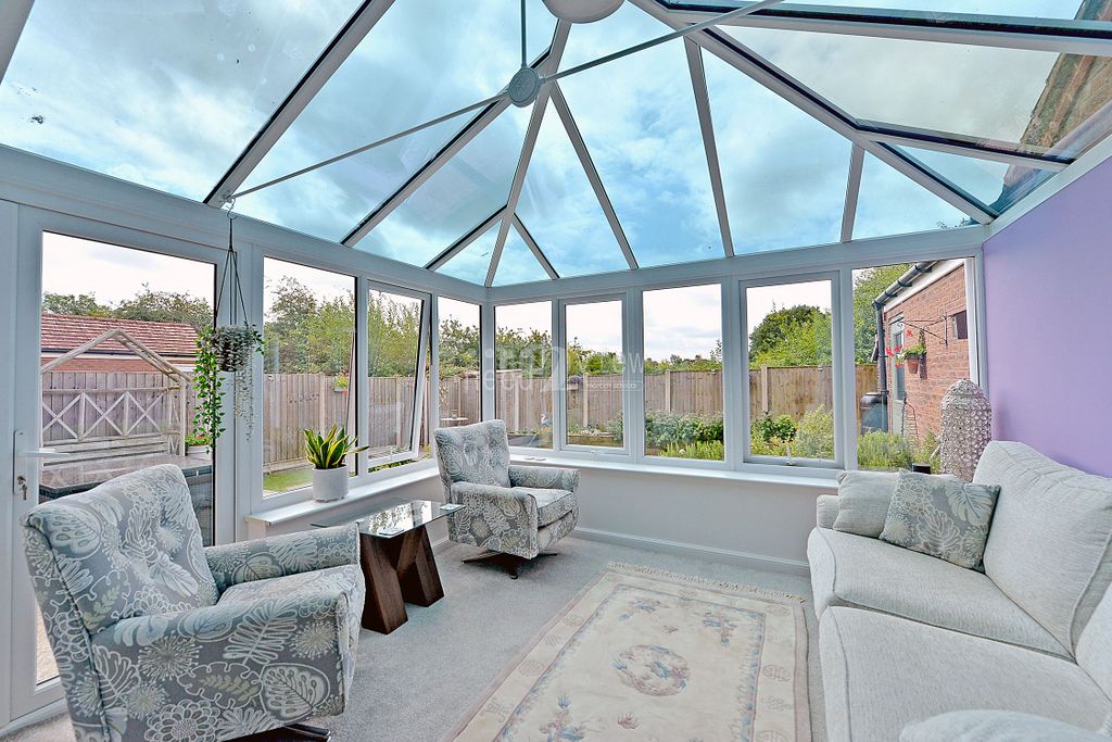 Property photo 3 of 37