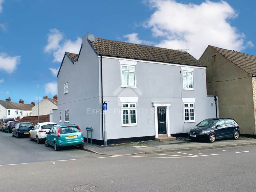 Property photo 1 of 13