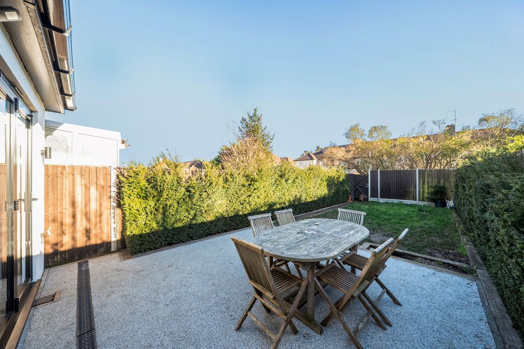 Property photo 3 of 21 1410272-5-699dc75...