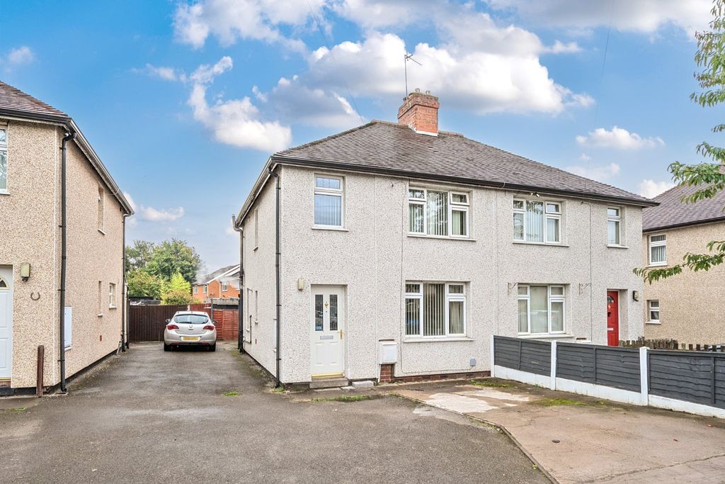 Property photo 1 of 14 External Front