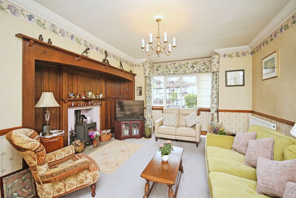 Property photo 3 of 29
