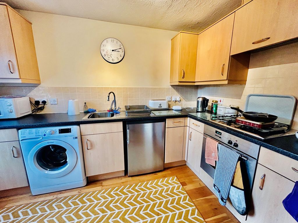 Property photo 3 of 9