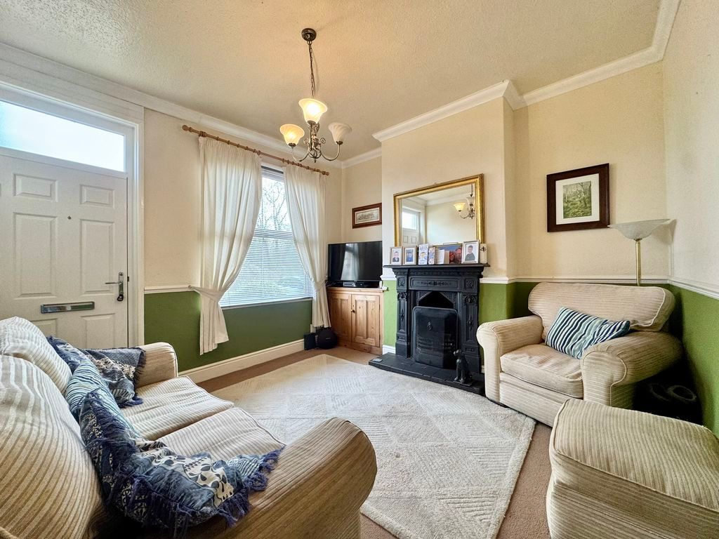 Property photo 3 of 17 Photo 6