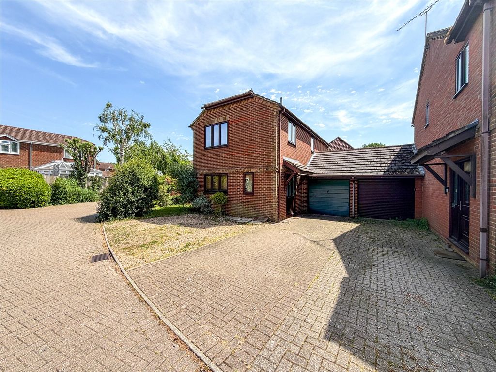 Property photo 1 of 18 Picture No. 23
