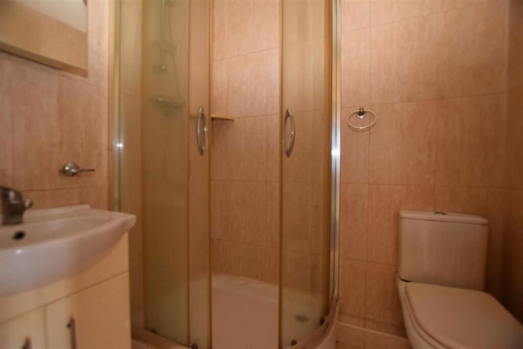 Property photo 3 of 4